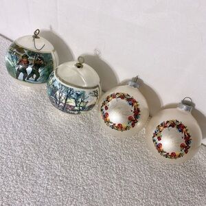 Vintage Christmas Tree Ornaments X4